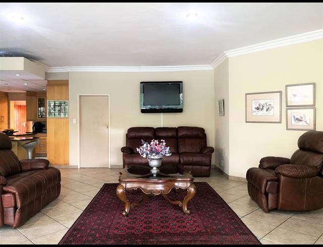 4 BEDROOM HOUSE FOR SALE IN MONTANA PARK
